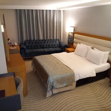 Grand Turkuaz Otel 4*