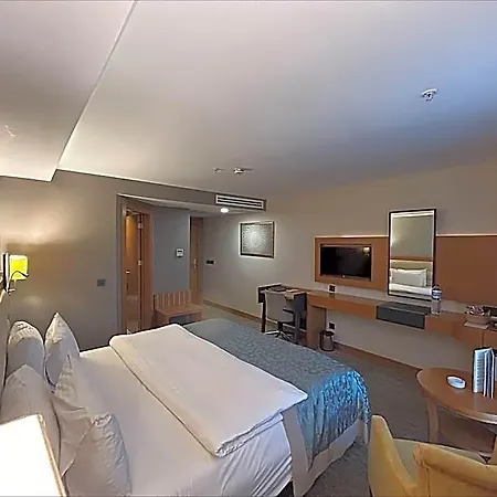 Grand Turkuaz 4*